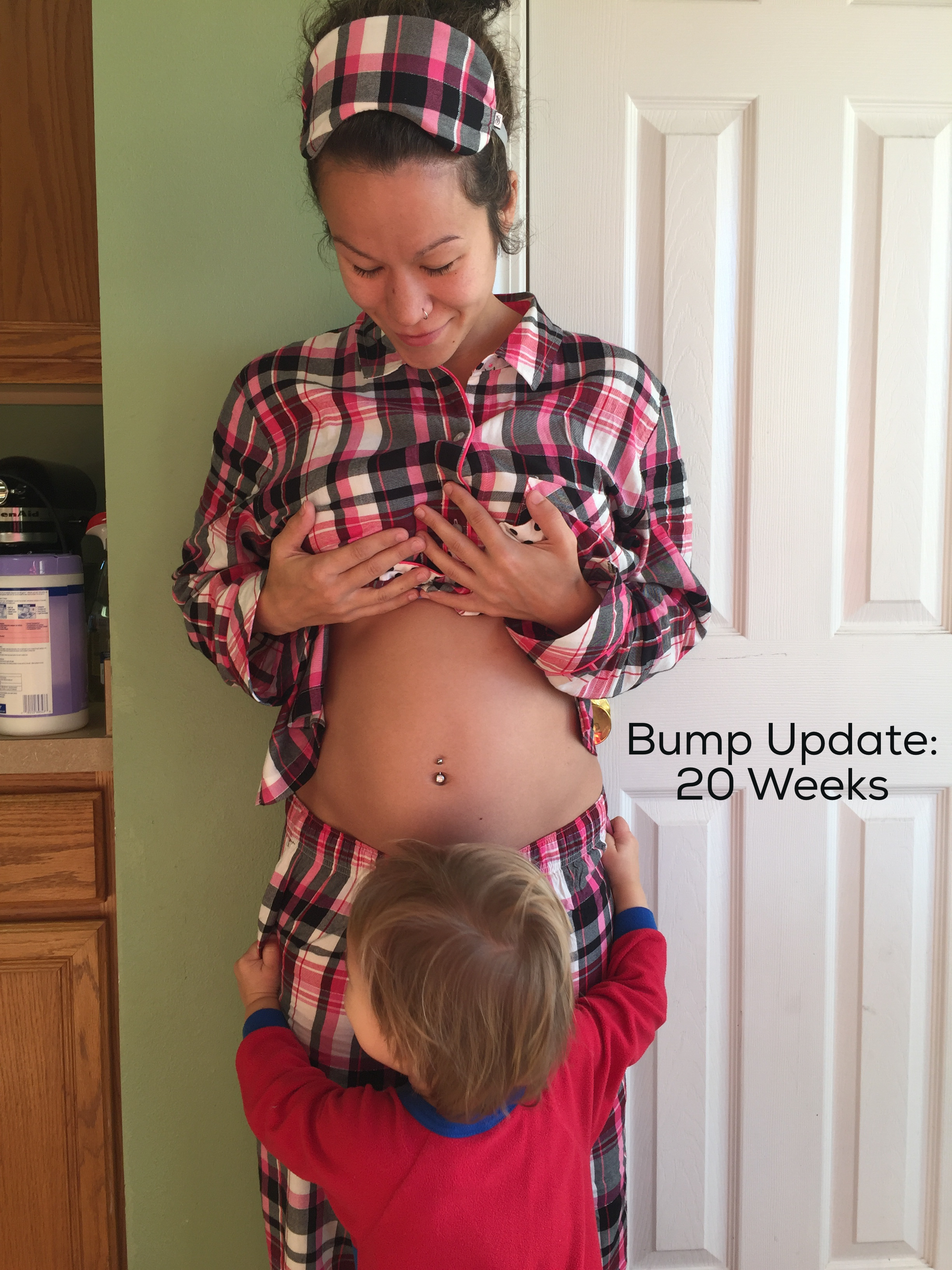 20 week bump update  Stylish petite, 20 weeks pregnant, 90s